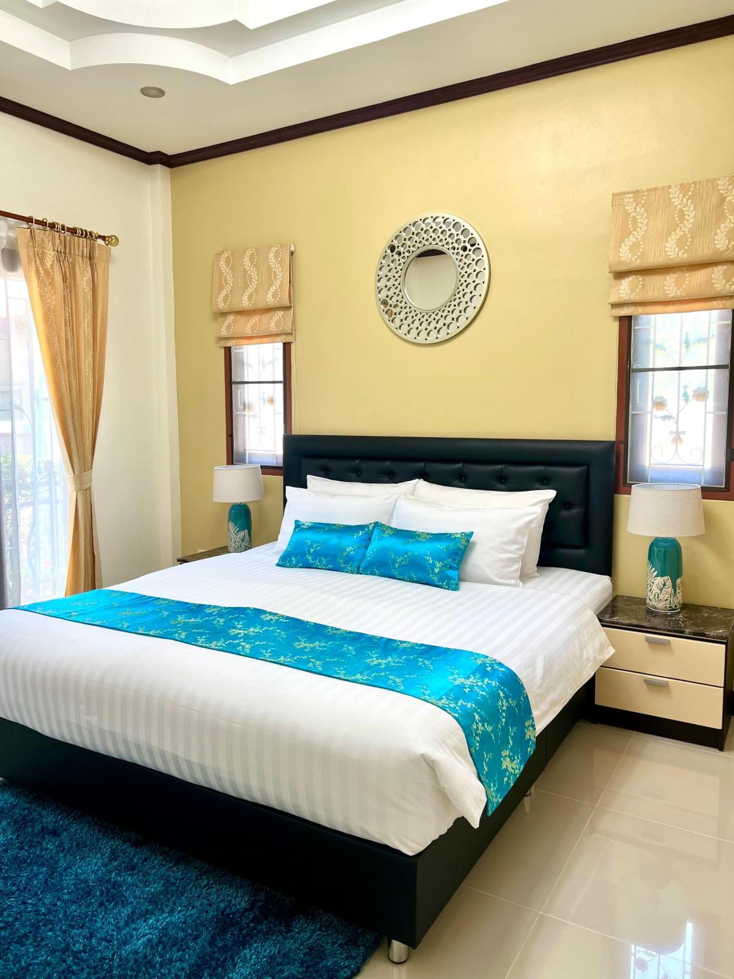 Malinee Villa Phuket Plaja Bang Tao Exterior foto